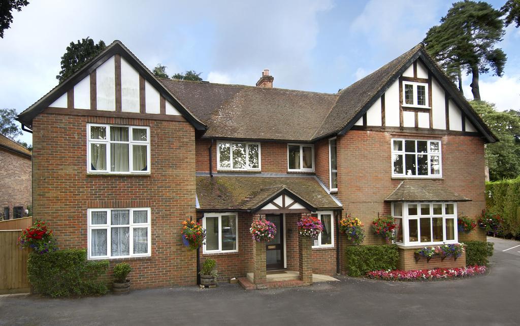 The Pilgrim'S Guest House Newbury  Eksteriør billede