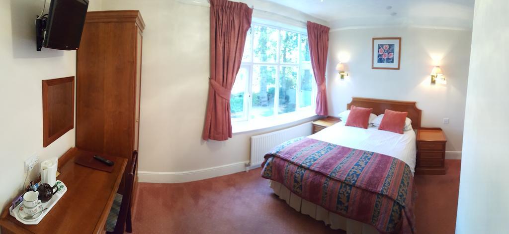 The Pilgrim'S Guest House Newbury  Eksteriør billede