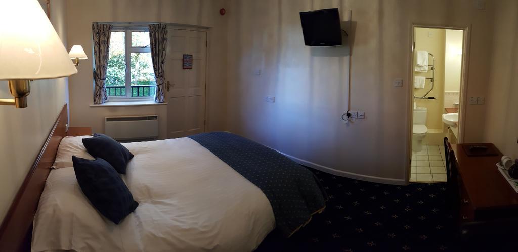 The Pilgrim'S Guest House Newbury  Eksteriør billede