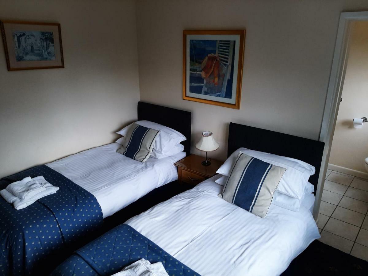 The Pilgrim'S Guest House Newbury  Eksteriør billede